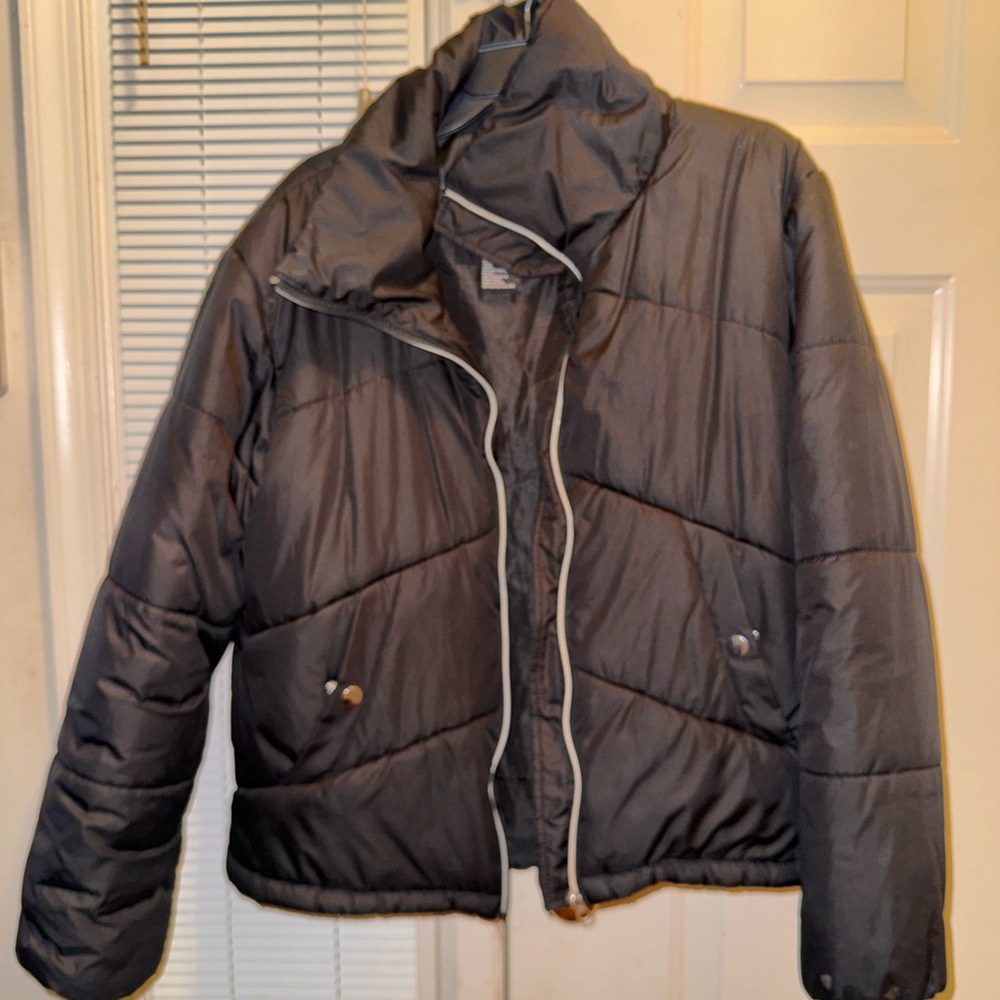Stylish Black Puffer Jacket